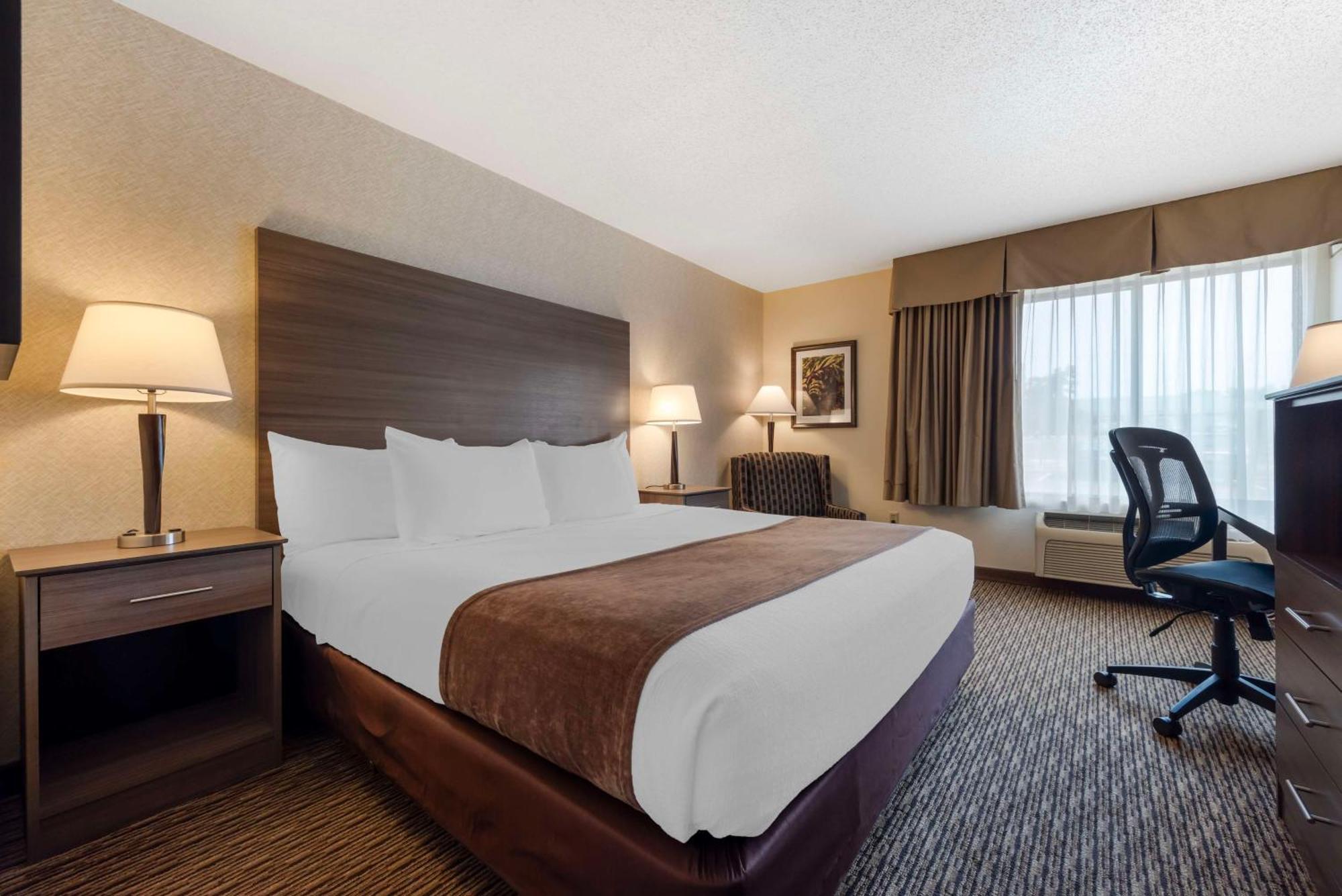 Best Western Spooner Riverplace Екстер'єр фото