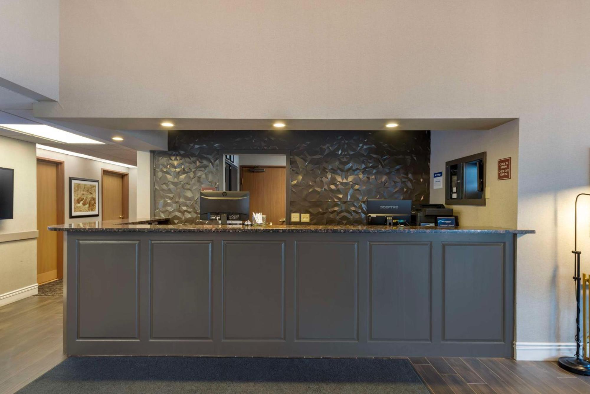 Best Western Spooner Riverplace Екстер'єр фото