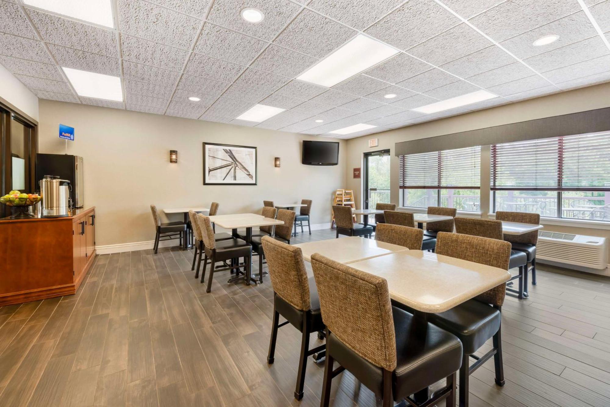Best Western Spooner Riverplace Екстер'єр фото